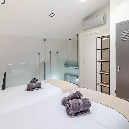 Flatguest Industrial Loft By Marina - Wifi Lägenhet