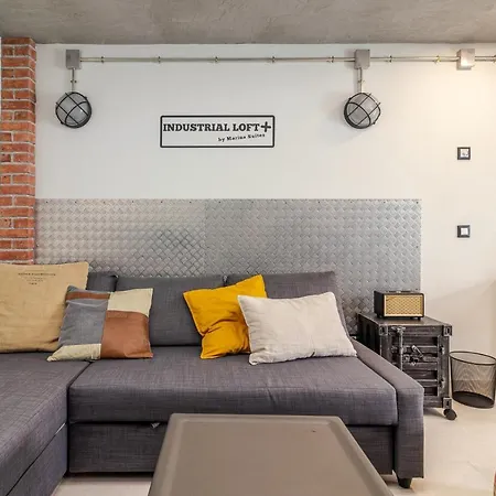 아파트 Flatguest Industrial Loft By Marina - Wifi *